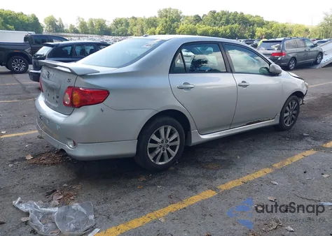 2009 Toyota Corolla S z USA, uszkodzony, nr VIN 1NXBU40E49Z137833